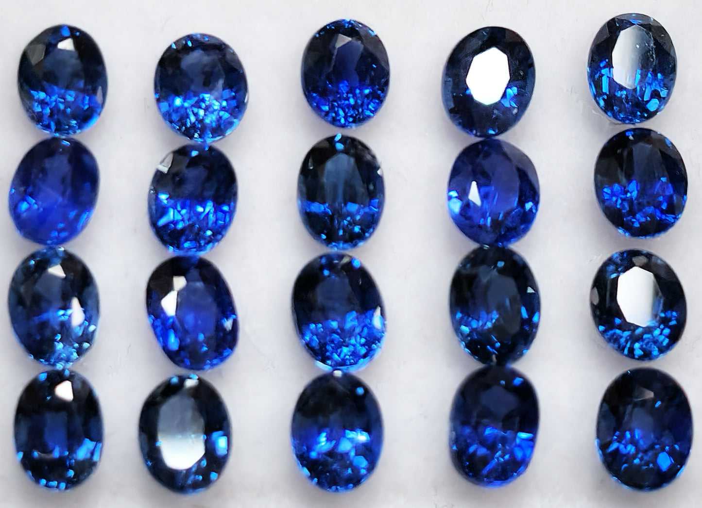 80106.0 - Australian Blue Sapphires 3.25 x 2.5 mm Oval Cut 20 Pieces 2.71 carats