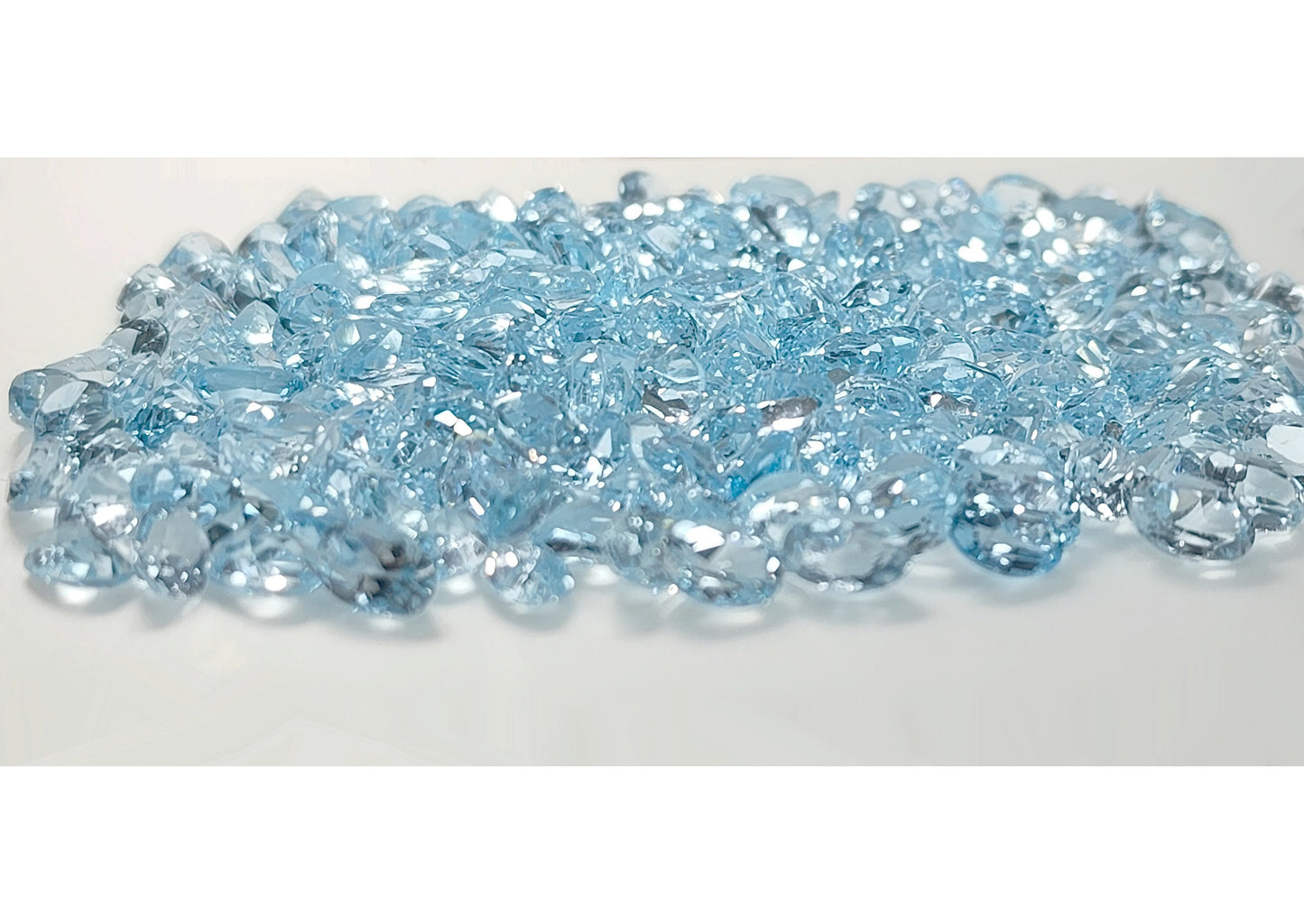 15297.0 - 6 x 4 mm Oval Cut Light Blue Topaz in Various Wholesale Lots for sale Old stock at very old price Other sizes and shapes available
