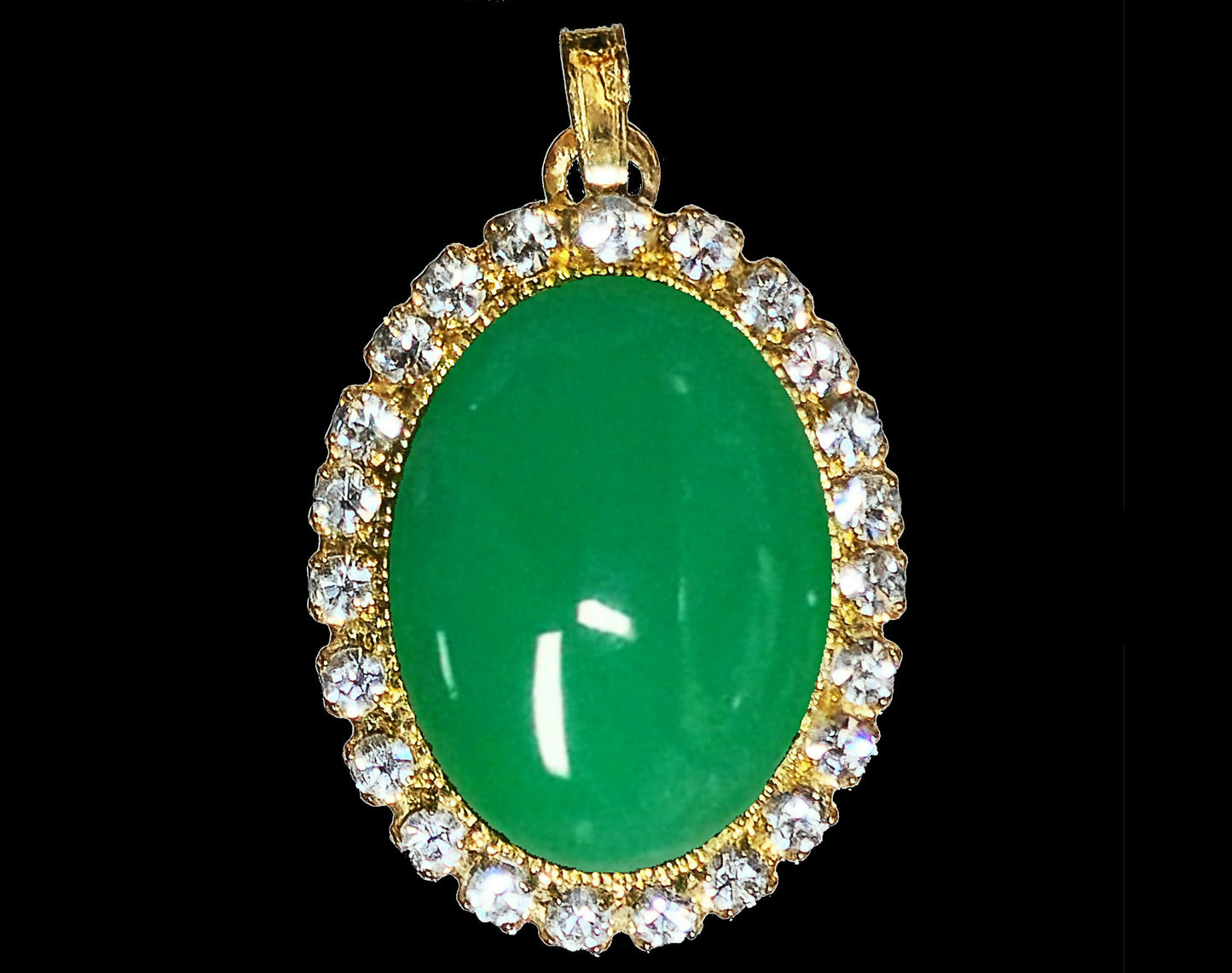01524.0 - ONE ONLY Gold Plated Pendant set with one 18 x 13 mm Oval Cut Natural Australian Chrysoprase & Surrounded by Rhinestones