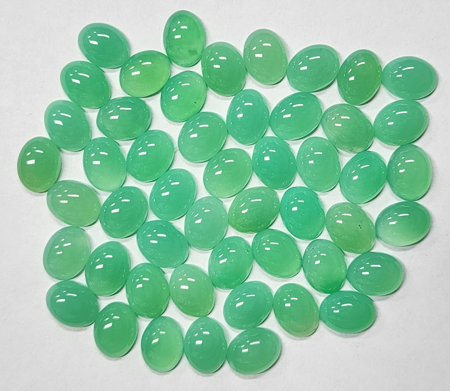 12113.0 - 9x7 mm Oval Cut Australian Chrysoprase Natural Untreated Available in either a Deep Green OR a Light Green Colour for sale