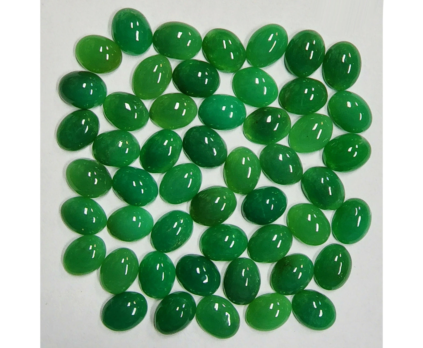 12113.0 - 9x7 mm Oval Cut Australian Chrysoprase Natural Untreated Available in either a Deep Green OR a Light Green Colour for sale