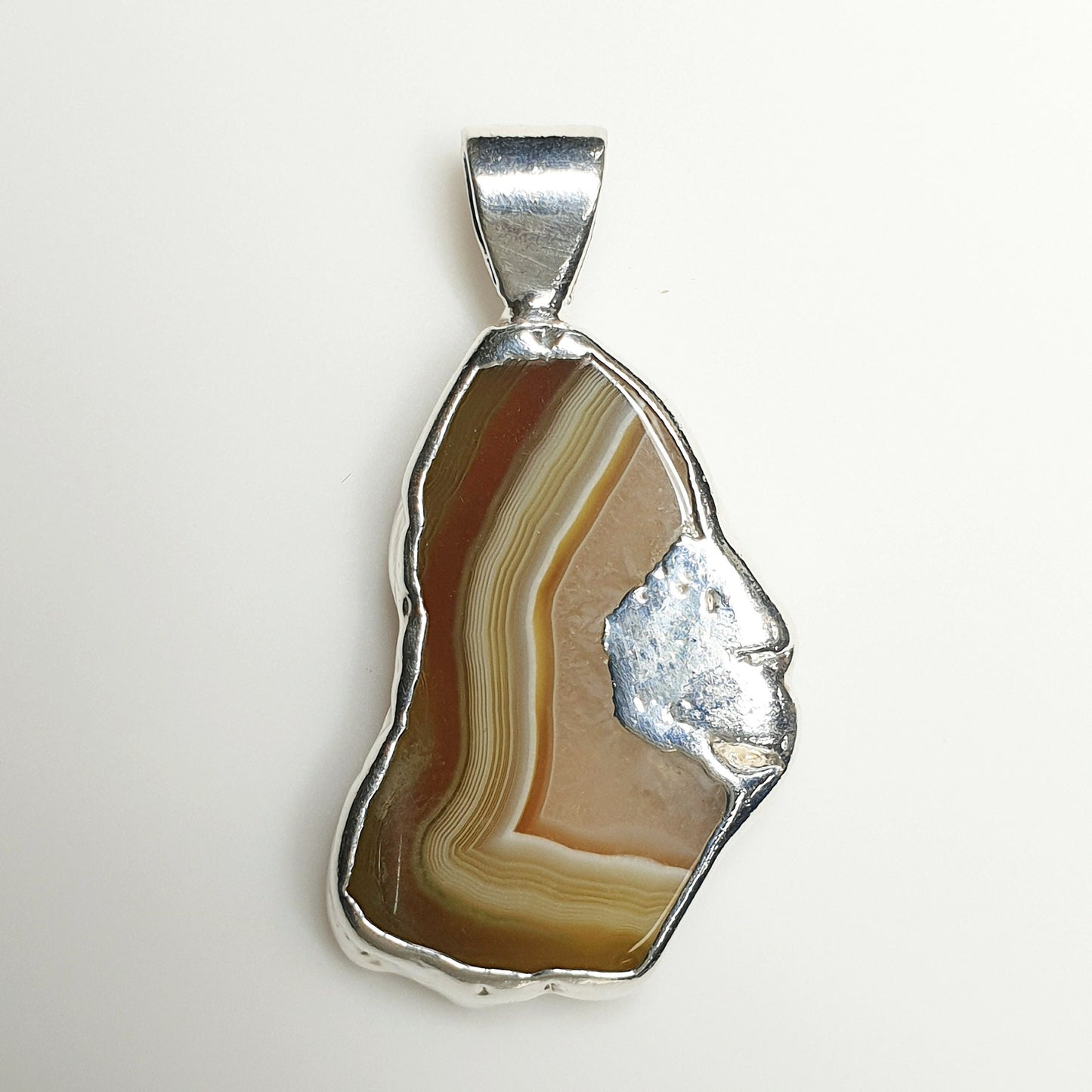 53605.2 – ONE Australian Made "SilverForm" Pendant with Agate from Agate Creek Qld set in PURE Silver + Complimentary Box and Plated Chain