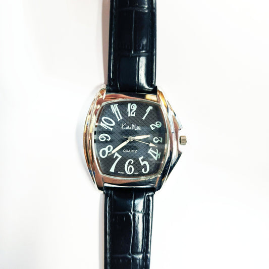 54462.0 - WA BS 'Kevin Mills' Watch 40x38mm case 22cm Leather strap