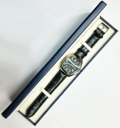 54462.0 - WA BS 'Kevin Mills' Watch 40x38mm case 22cm Leather strap