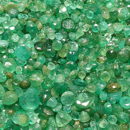 52055 - One Lot of 250 Carats Mixed Low Grade Mixed Cut Loose Colombian Emeralds