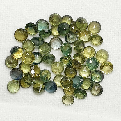 52271 - 54Pcs 15.15 Cts 3.8-3.9 mm Round Cut Mix Low Grade Australian Sapphires