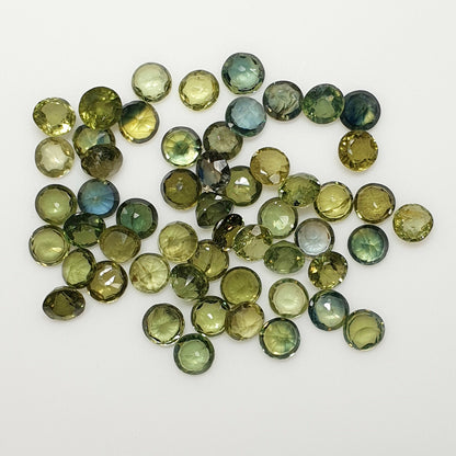52271 - 54Pcs 15.15 Cts 3.8-3.9 mm Round Cut Mix Low Grade Australian Sapphires