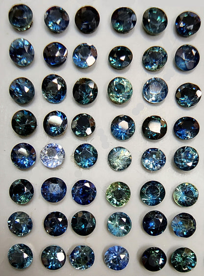 53664.0 - Lot of 66 pcs 10 carats 3 mm Round Cut Sapphirres in Assorted Colours