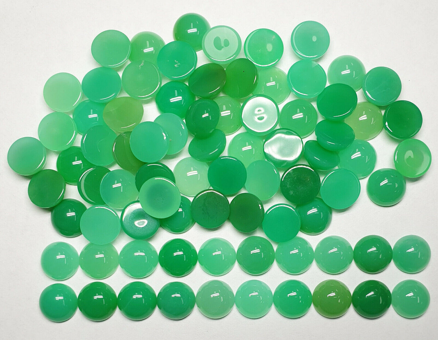 53424 -  One Lot 10 Mixed Shades of Green 10 mm Round Cut Australian Chrysoprase