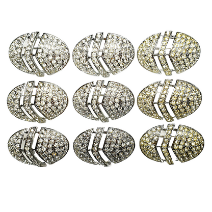 09689 - One Lot of 9 Silver Coloured Rhinestone Brooches 35 x 25 mm