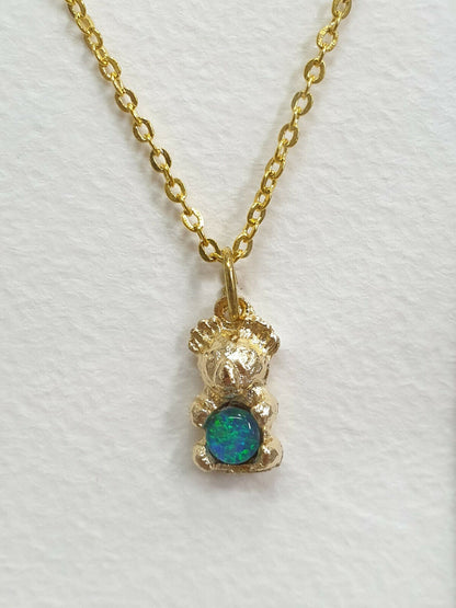 00359.2 - 100 gullbelagte opalanheng + kjede pakket i gavekort av høy kvalitet