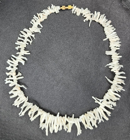 06786.0 - White or Red Long Branch Taiwanese Coral from 1980's Non Treated Natural Coral Harvested from the Sea NOT Dyed NO Imitation