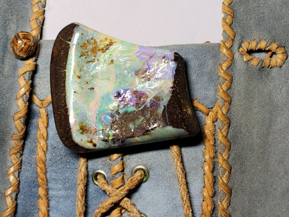 53956.0 - Large Boulder Opal with High a Thick Layer of Good Quality Opal for Office Desk Paper Weight or Belt Buckle 127gr 70x45-65x10-20mm