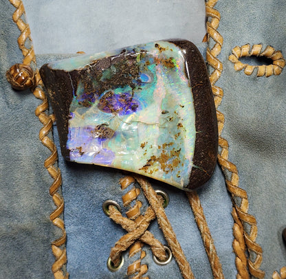 53956.0 - Large Boulder Opal with High a Thick Layer of Good Quality Opal for Office Desk Paper Weight or Belt Buckle 127gr 70x45-65x10-20mm