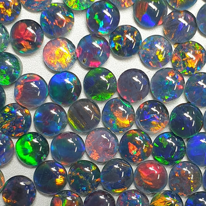 13225.0 - 5mm Round Cut Australian Opal Triplets Made from Natural Australian Opal and for sale in Wholesale quantities and Wholesale Prices
