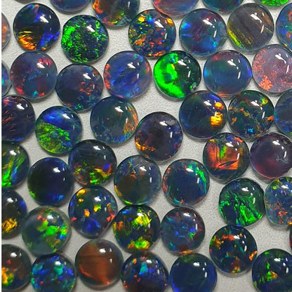 13225.0 - 5mm Round Cut Australian Opal Triplets Made from Natural Australian Opal and for sale in Wholesale quantities and Wholesale Prices