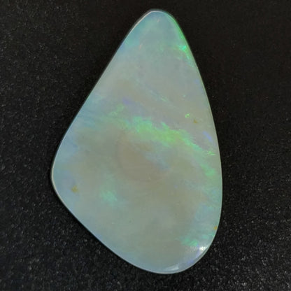 01002.5 - Unique Australian Blue Green Patterned Solid White Opal with 8 mm Round Doublet Inlay, 33.6 x 21.7 x 5.4 mm Weighting 18.96 Carat