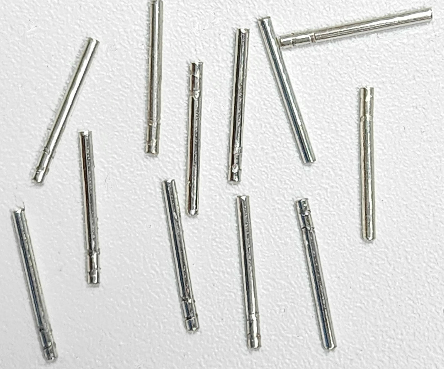 54000.0 - Øredobber i sterling sølv 9,5 mm x 0,8 mm 925 sølvstifter med ryggstopper