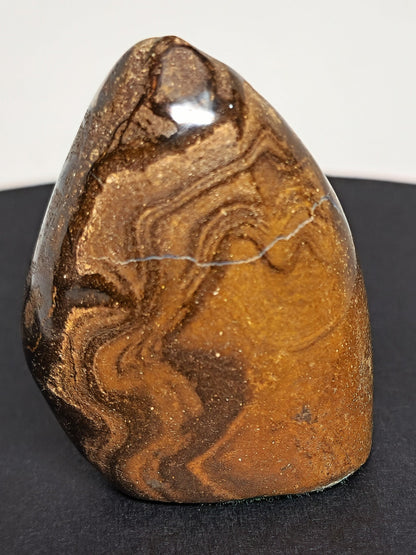 540830 - Highly Polished Australian Queensland Boulder Opal Specimen, Ornamental piece with thick Opal layer 30x25x40 mm 39gr 196.76 carats