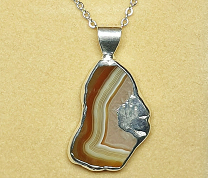 53605.2 – ONE Australian Made "SilverForm" Pendant with Agate from Agate Creek Qld set in PURE Silver + Complimentary Box and Plated Chain