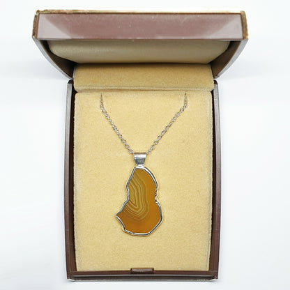53605.6 – ONE Australian Made "SilverForm" Pendant with Agate from Agate Creek Qld set in PURE Silver + Complimentary Box and Plated Chain
