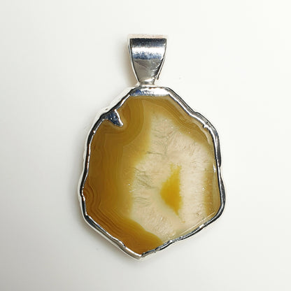 53605.3 – ONE Australian Made "SilverForm" Pendant with Agate from Agate Creek Qld set in PURE Silver + Complimentary Box and Plated Chain
