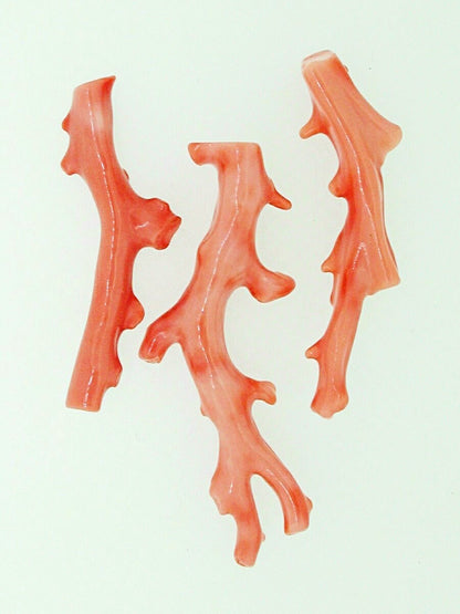 52053.0 - 3 Piece set of Taiwanese Pink Coral branches 66x6 mm Pendant and 50x5 mm Earrings 71.43 carats 14.3 grams NATURAL SEA CoralNot