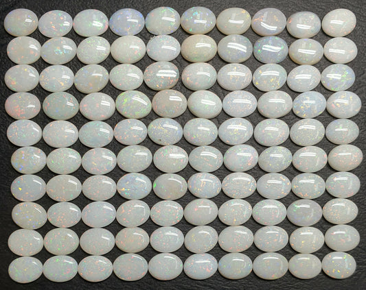 53510.0 - 9x7 mm Engros Lott på 25 stykker Naturlig australsk solid hvit opal fra Coober Pedy Til salgs Hver vare er på ca. 26 karat
