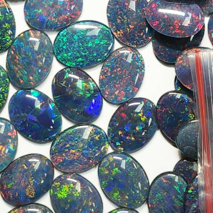 13154.0 - 20x15 mm Oval Cut Opal Triplets Made from Natural Australian Opal for sale in Wholesale Quantities and with Quantity Discounts