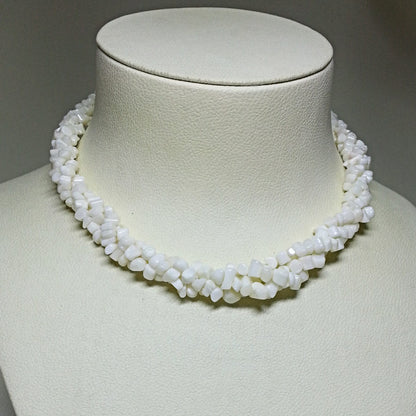06725.0 - Genuine Untreated 3-Strand Short Branch Natural Coral Choker in White Coral or Very Light Pink or Pink Coral from Taiwan in 1980's