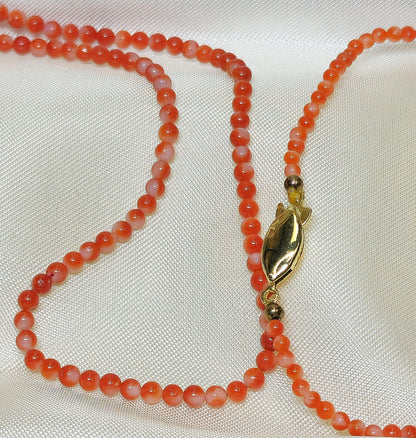 54190.0 - Matching 42 cm 3 mm Oxblood Natural Taiwanese Coral bead necklace and 18 cm Bracelet Presentation box Harvested from the sea 1970