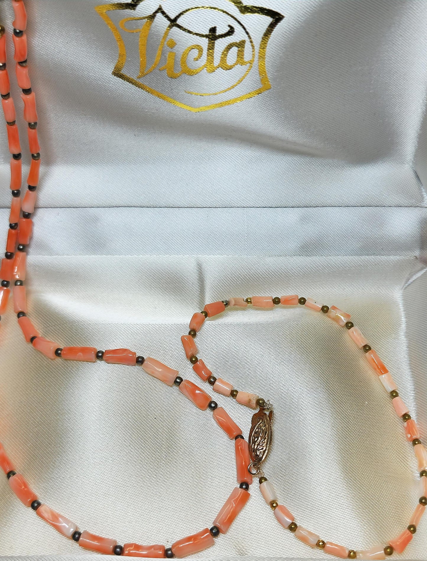 54187.0 - Pink Tube Coral and Metal bead 42cm necklace with matching 22cm bracelet in presentation box Taiwan sea harvested during 1970-1980