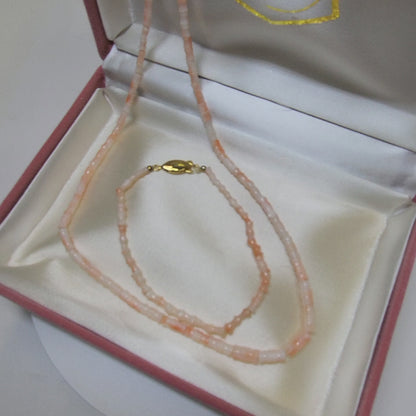 54197.0 - 42 cm Pink Taiwanese Natural Coral necklace and matching bamboo designed 19cm bracelet in presentation box harvested from the sea 1970-1980